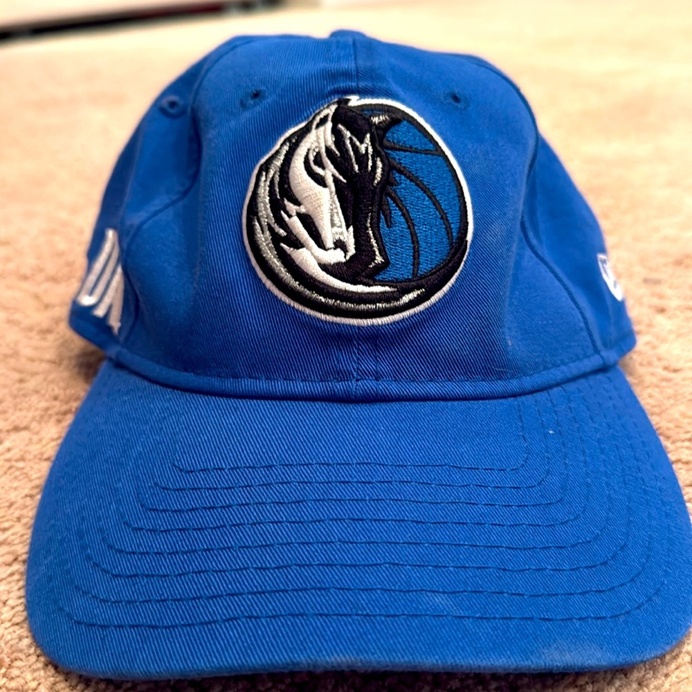 Dallas Mavericks hat